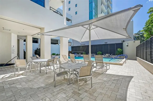 $1,499,900 | 1255 North Gulfstream Avenue, Unit 1101, Sarasota, FL 34236