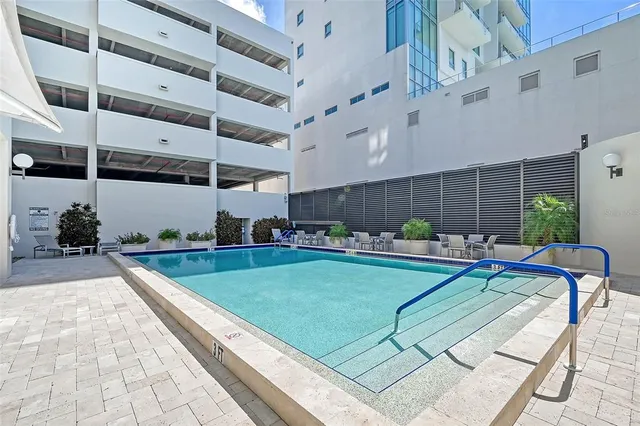 $1,499,900 | 1255 North Gulfstream Avenue, Unit 1101, Sarasota, FL 34236