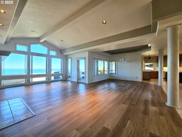 $1,379,000 | 96448 Shorewood Terrace, Brookings, OR 97415