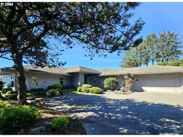 $1,379,000 | 96448 Shorewood Terrace, Brookings, OR 97415