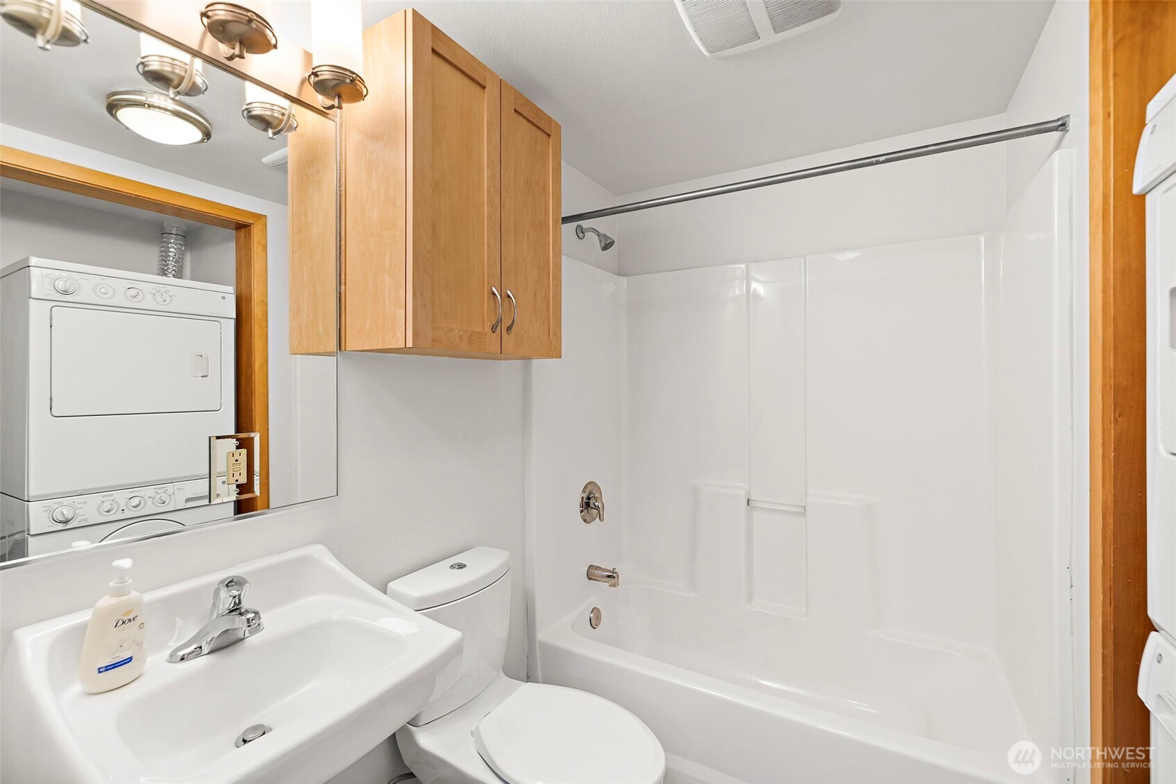 827 Hiawatha Place South, Unit 313 Seattle, WA 98144 - Photo 12 of 25 a bathroom with a sink toilet and shower