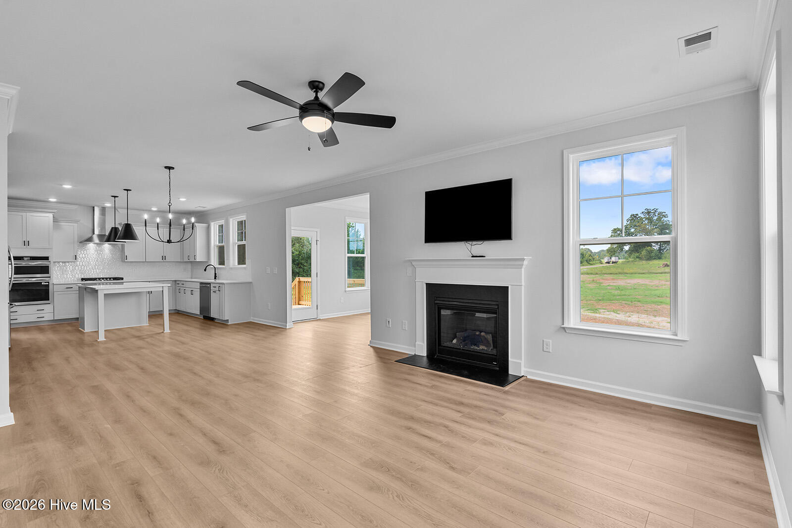 202 Planters Walk Hampstead, NC 28443 - Photo 4 of 11 *NOT SUBJECT, FINISHES MAY VARY*