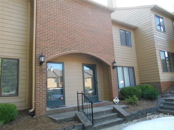 $199,900 | 407 East Broad Street, Unit C3, Statesville, NC 28677