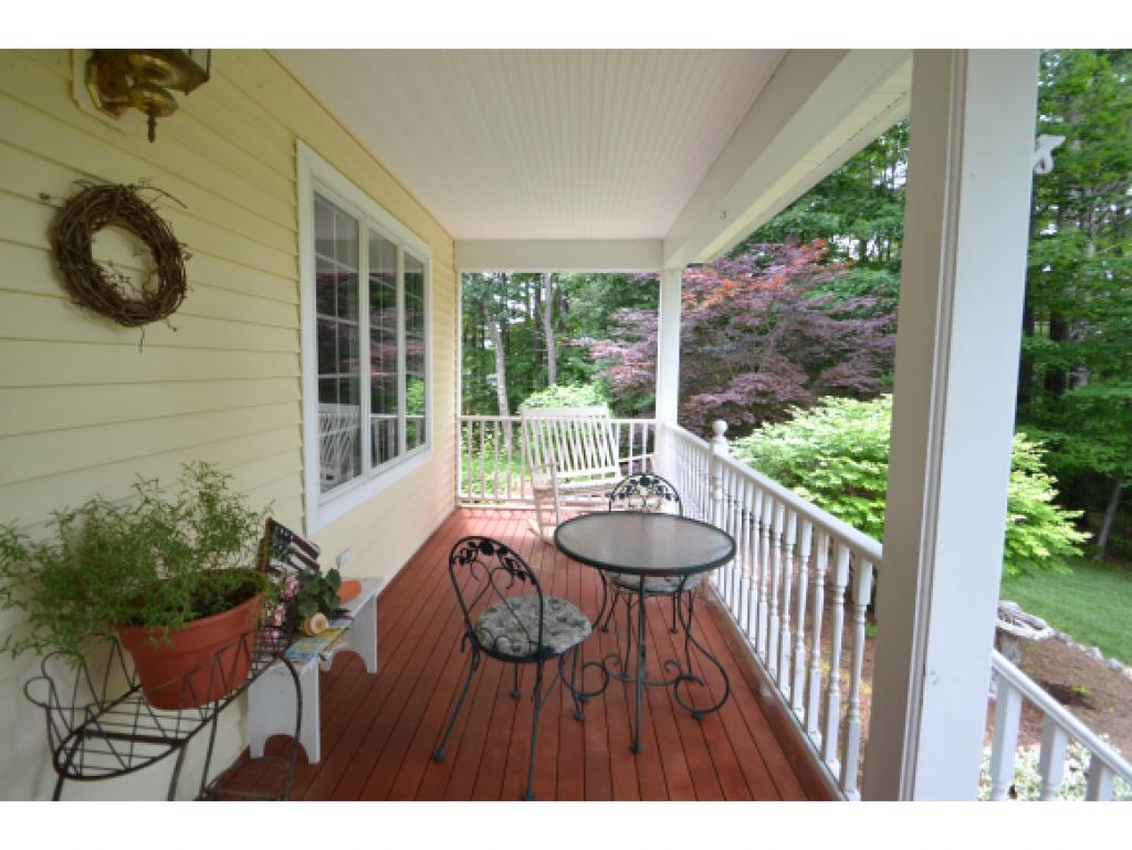 136 Oak Hill Road Barrington, NH 03825 - Photo 2 of 31 Gallery Image 2