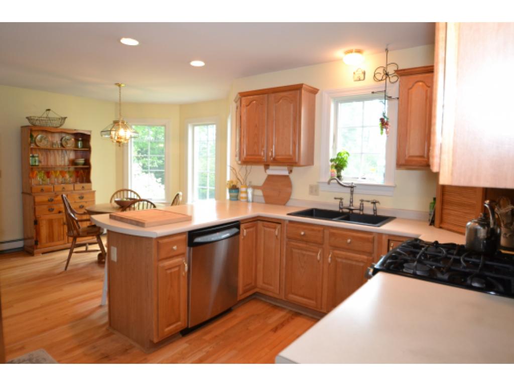 136 Oak Hill Road Barrington, NH 03825 - Photo 12 of 31 Gallery Image 12