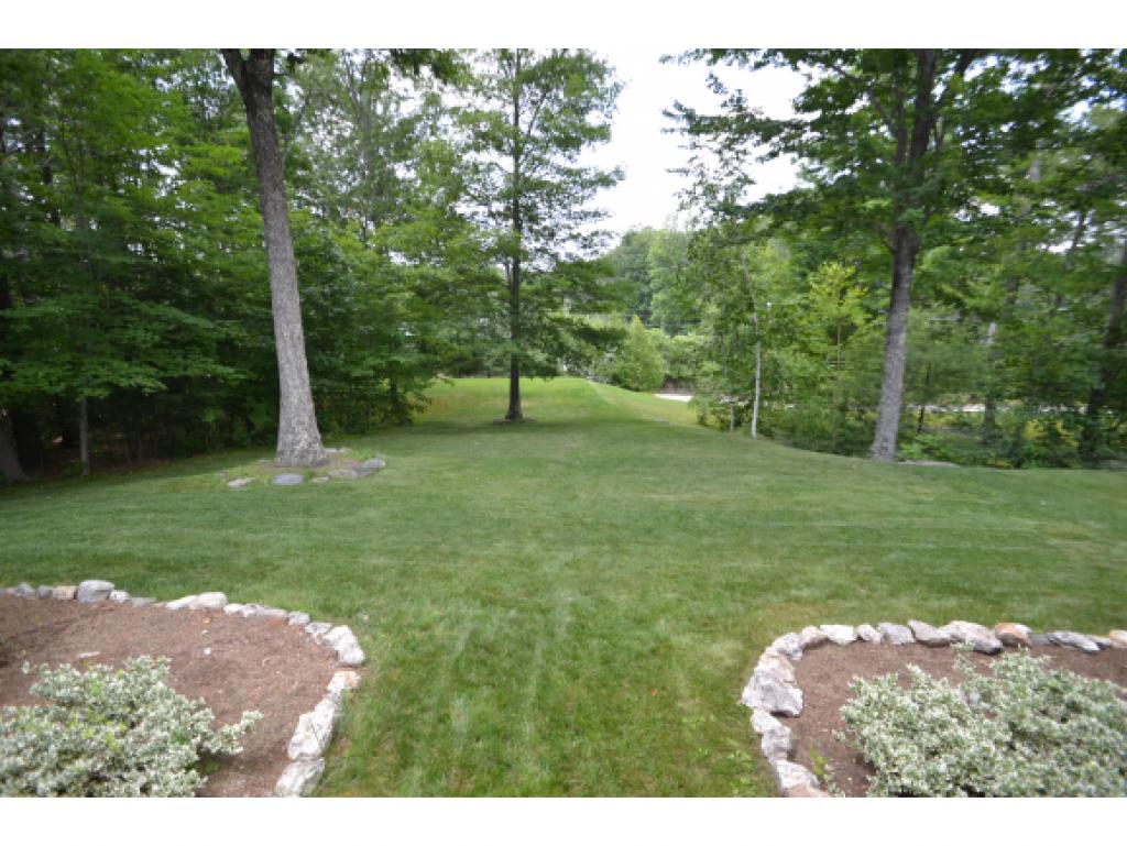 136 Oak Hill Road Barrington, NH 03825 - Photo 3 of 31 Gallery Image 3