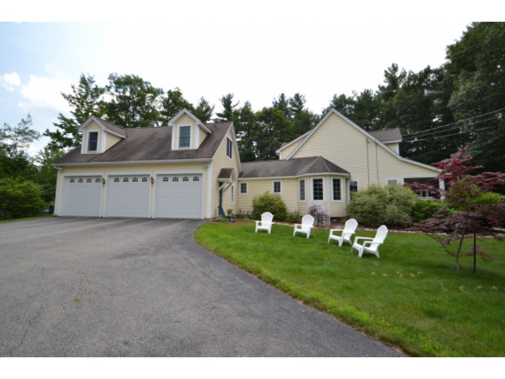 136 Oak Hill Road Barrington, NH 03825 - Photo 5 of 31 Gallery Image 5