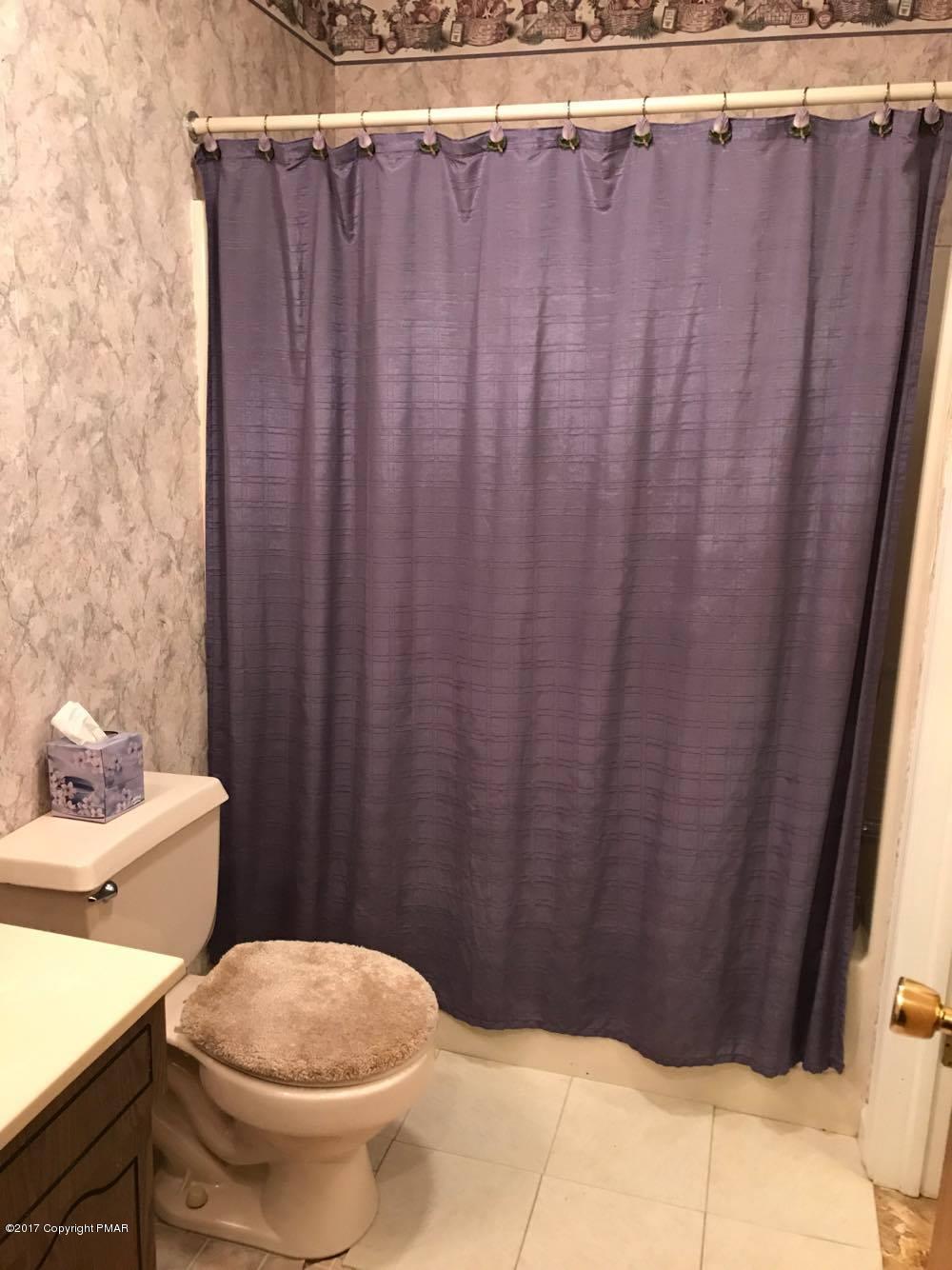 318 Lake Road Tobyhanna, PA 18466 - Photo 3 of 8 18493540_10209684241404318_180062482_o