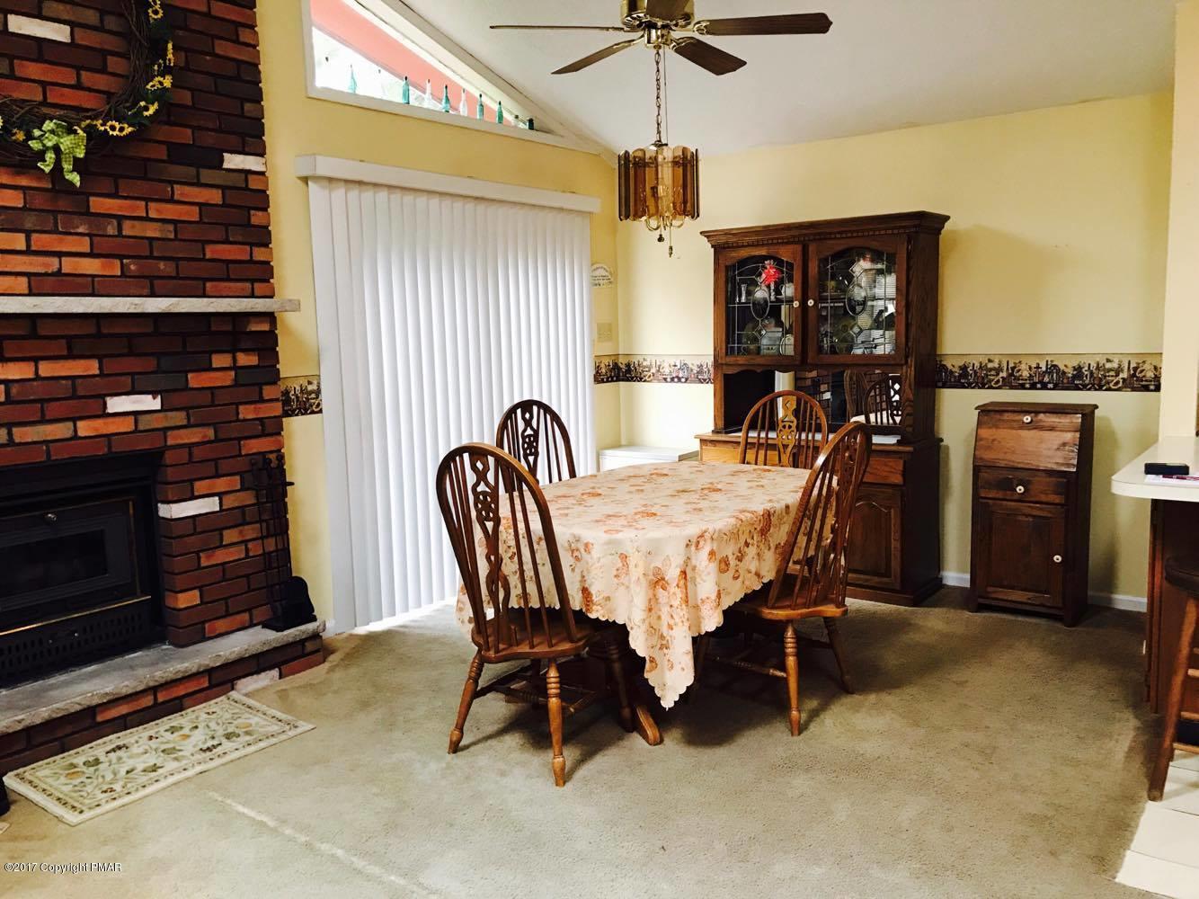 318 Lake Road Tobyhanna, PA 18466 - Photo 6 of 8 18519196_10209684241924331_1524573979_o