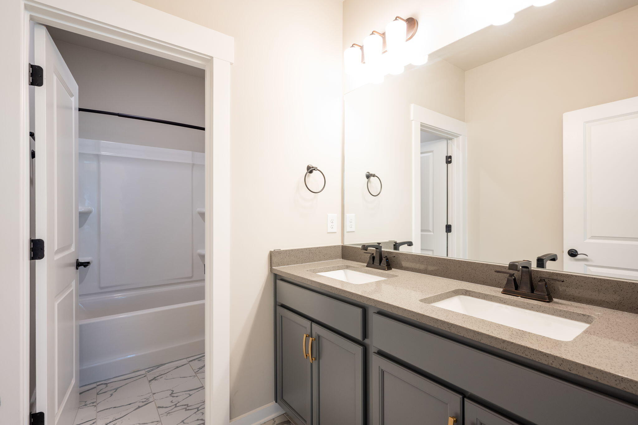 1814 Firelight Way Ooltewah, TN 37363 - Photo 30 of 56 26-web-or-mls-DSC_5268