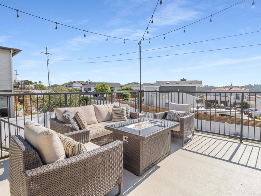 1858 Avocado Road Oceanside, CA 92054 - Photo 18 of 37 Patio off Kitchen