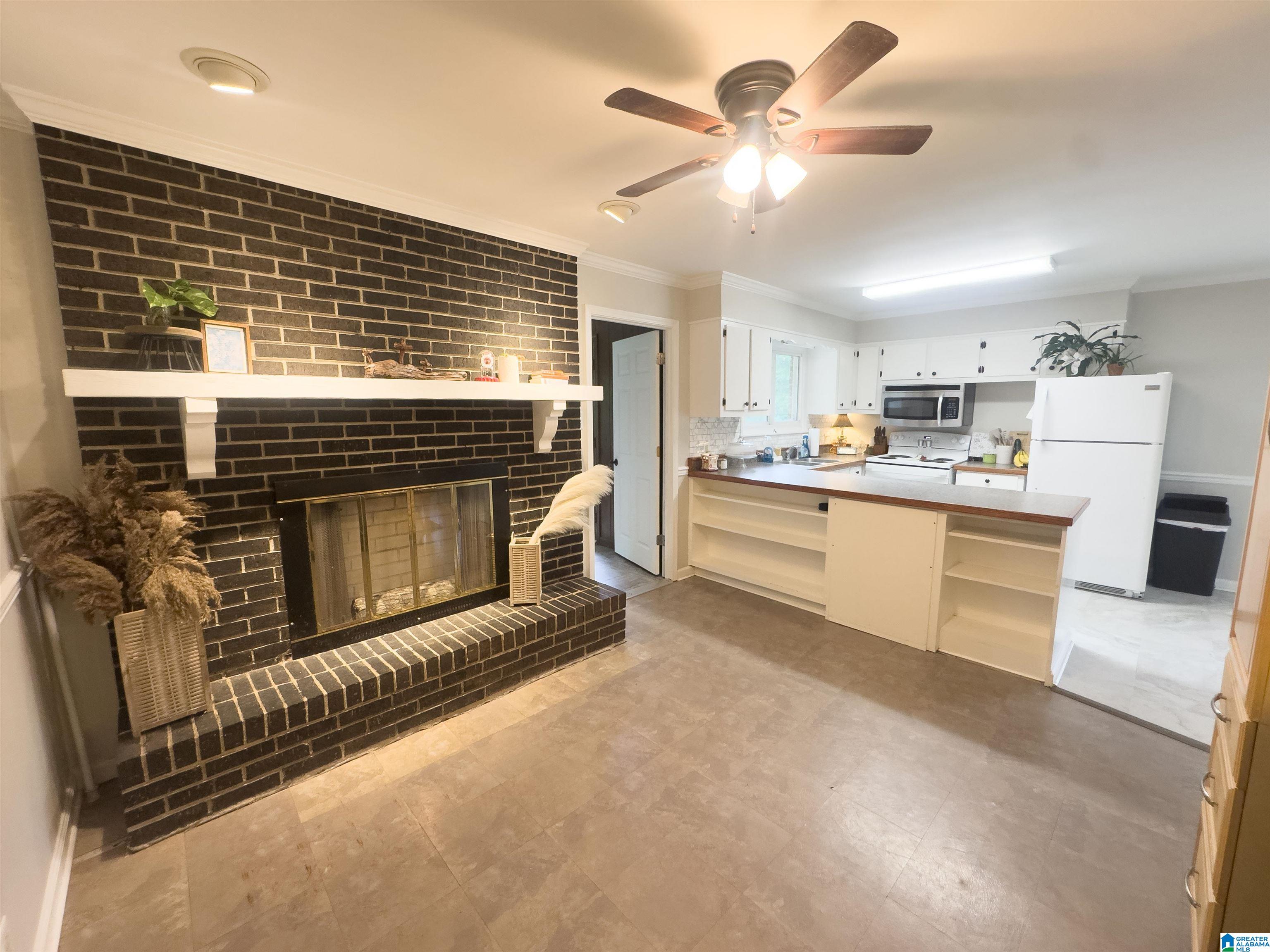 803 3rd Street Clanton, AL 35045 - Photo 6 of 14