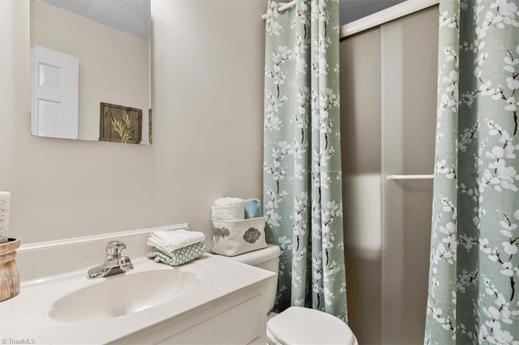 4847 Tower Road, Unit D Greensboro, NC 27410 - Photo 12 of 19 Gallery Image 12