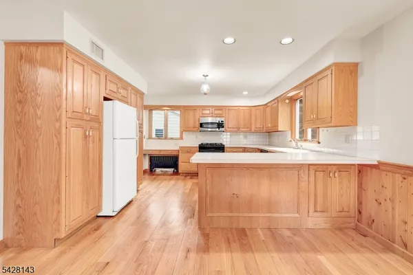 $7,500 | 702 Castleman Drive, Westfield, NJ 07090