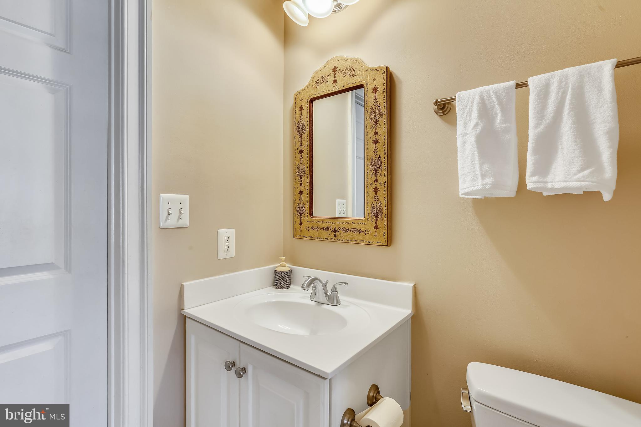5905 Wilmett Road Bethesda, MD 20817 - Photo 15 of 49 Main Level Full Bath