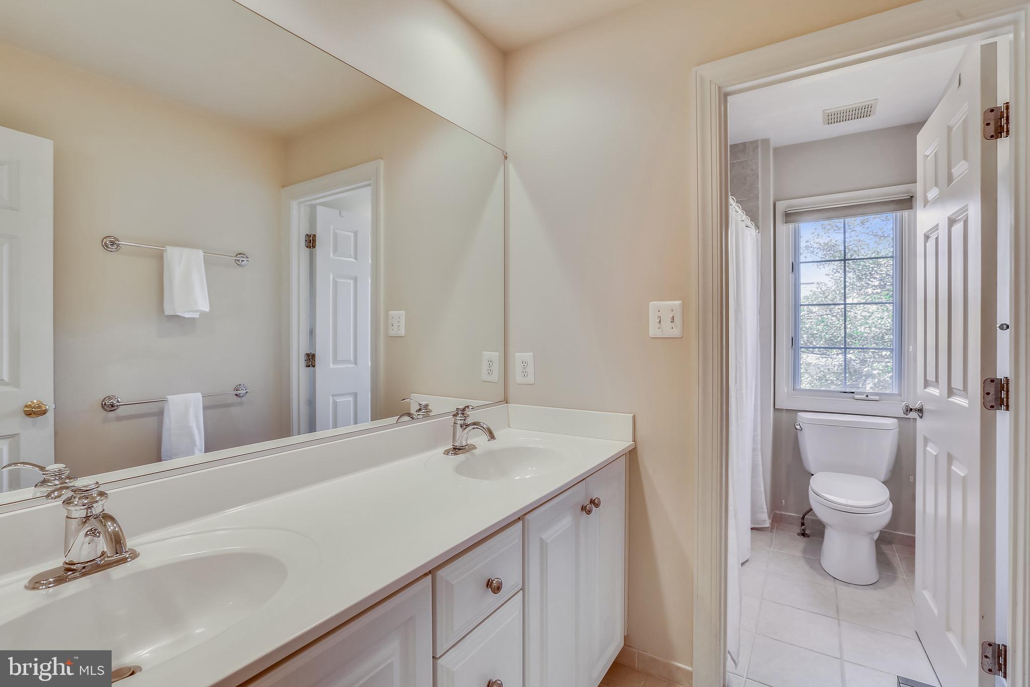 5905 Wilmett Road Bethesda, MD 20817 - Photo 31 of 49 Upper Level Full Bathroom