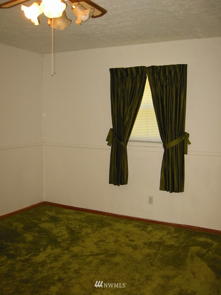 2812 Rocky Point Road Northwest Bremerton, WA 98312 - Photo 12 of 15 Gallery Image 12