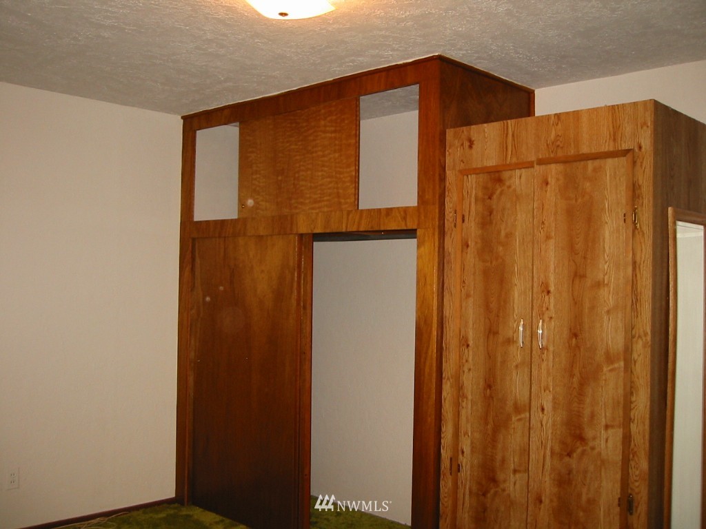 2812 Rocky Point Road Northwest Bremerton, WA 98312 - Photo 13 of 15 Gallery Image 13