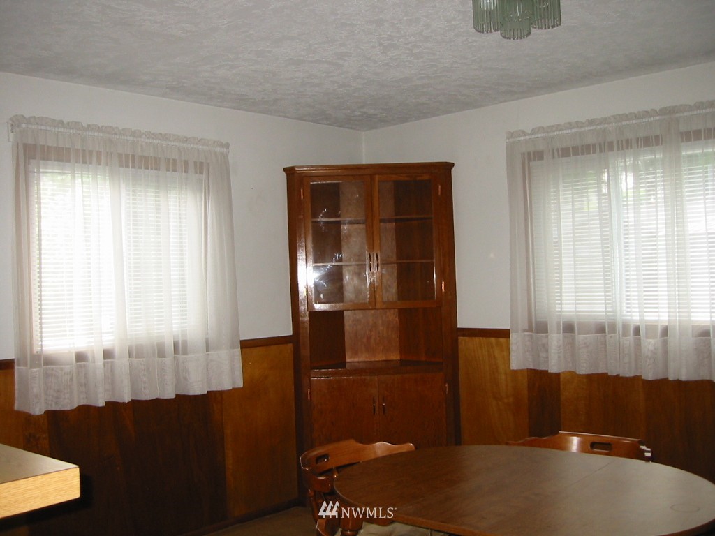 2812 Rocky Point Road Northwest Bremerton, WA 98312 - Photo 6 of 15 Gallery Image 6