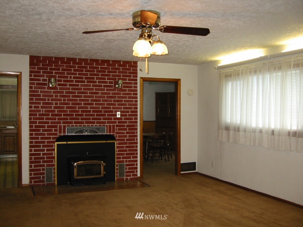 2812 Rocky Point Road Northwest Bremerton, WA 98312 - Photo 7 of 15 Gallery Image 7