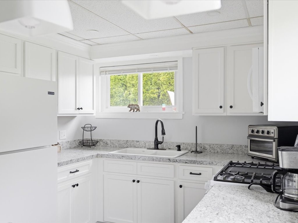 5 Benjamin Street Westerly, RI 02891 - Photo 16 of 30 basement kitchen