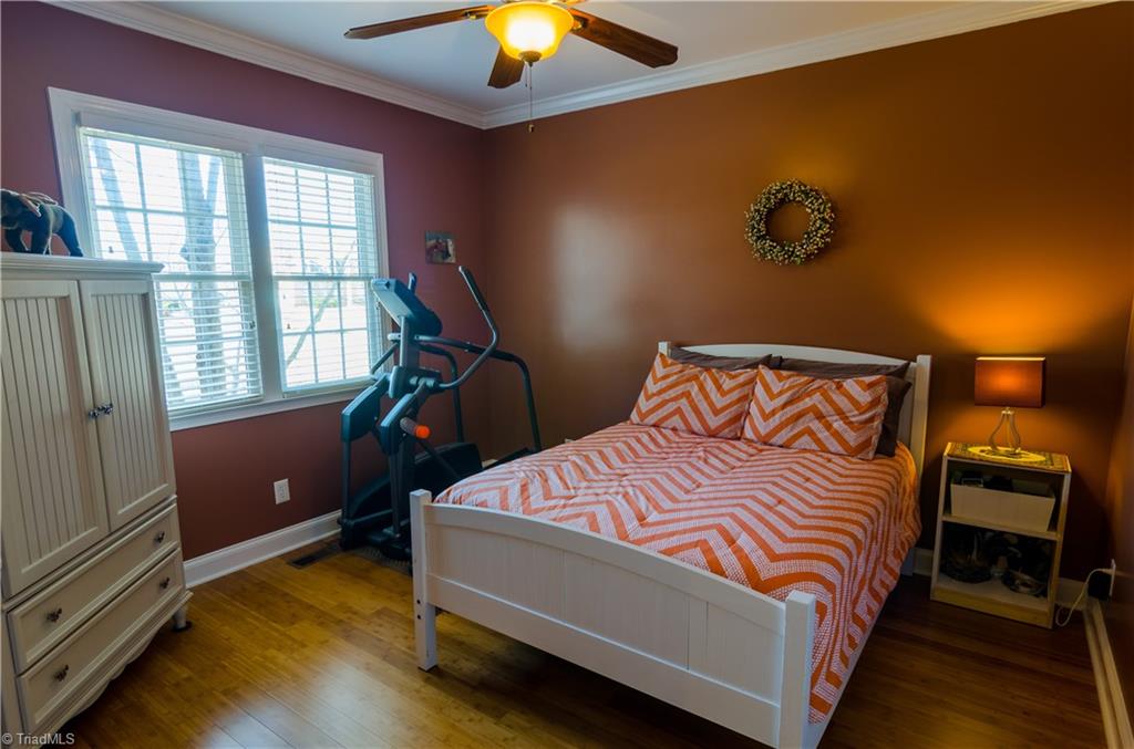 2202 Brigham Road Greensboro, NC 27409 - Photo 17 of 30 Gallery Image 17