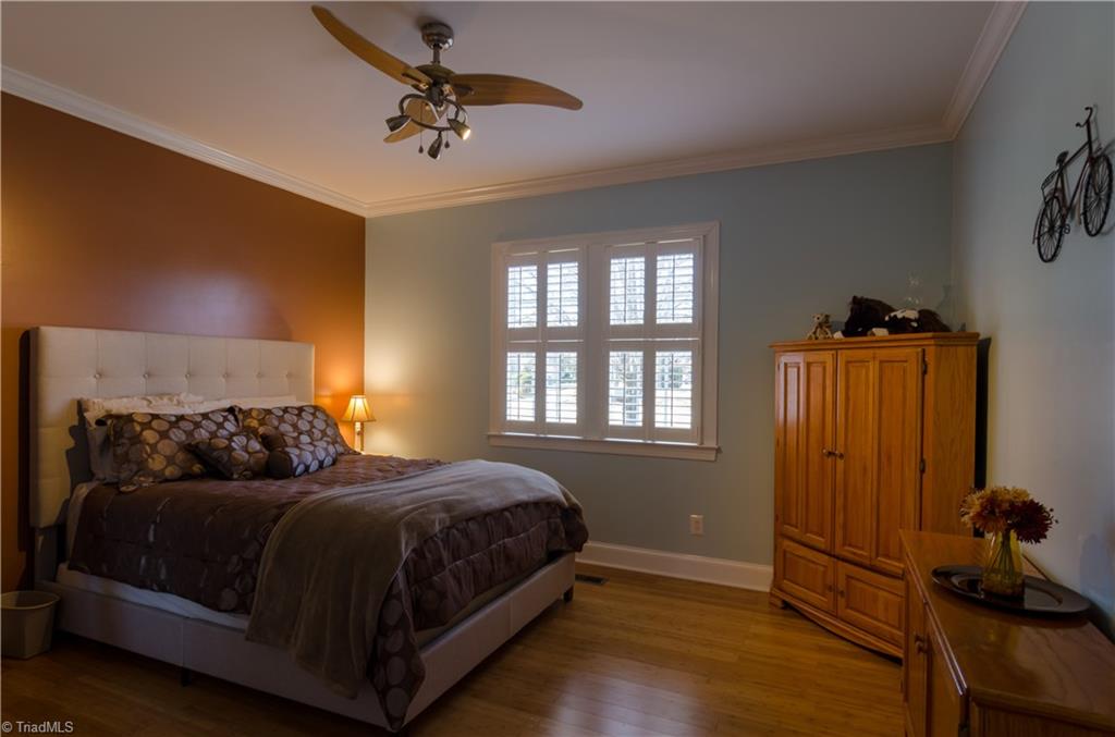 2202 Brigham Road Greensboro, NC 27409 - Photo 18 of 30 Gallery Image 18