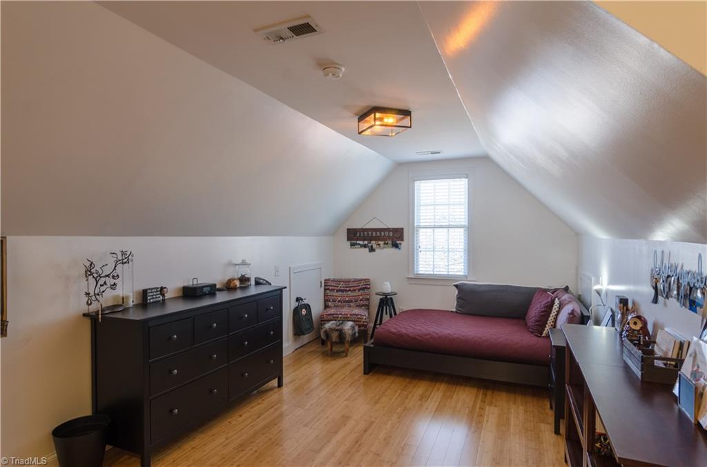 2202 Brigham Road Greensboro, NC 27409 - Photo 19 of 30 Gallery Image 19