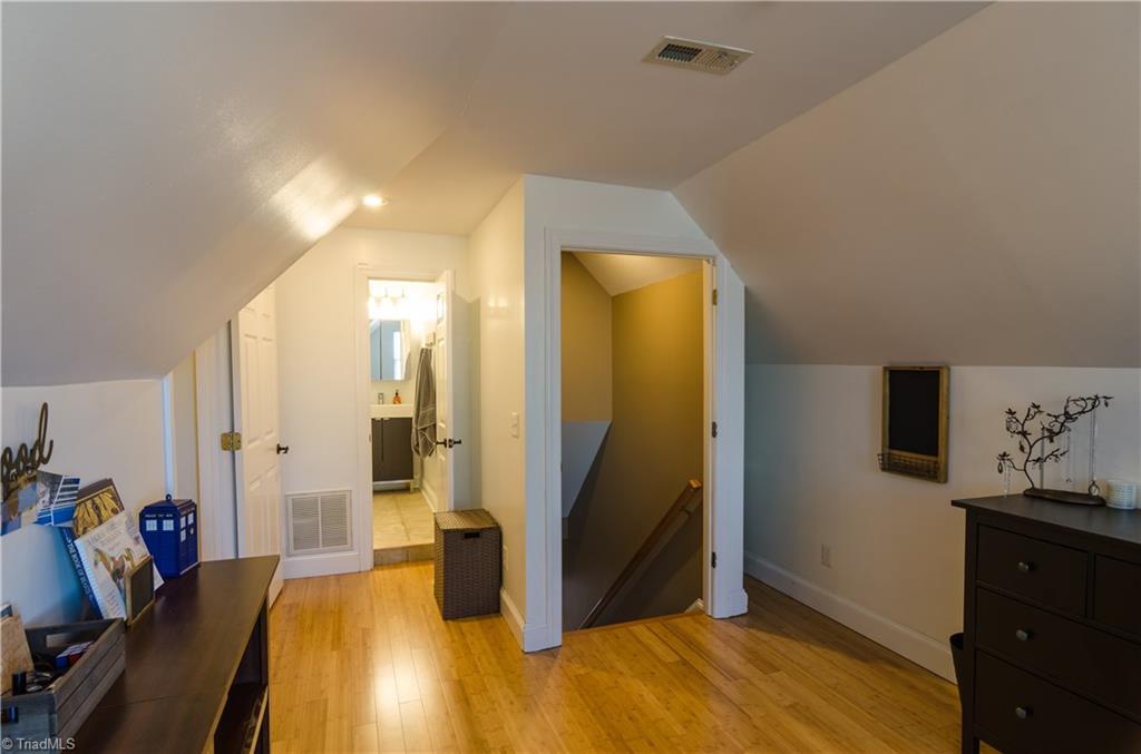 2202 Brigham Road Greensboro, NC 27409 - Photo 20 of 30 Gallery Image 20