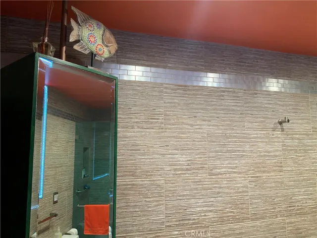 $515,000 | 409 Burchett Street, Unit 220, Glendale, CA 91203