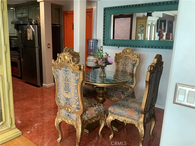 $515,000 | 409 Burchett Street, Unit 220, Glendale, CA 91203