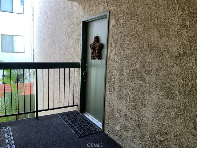 $515,000 | 409 Burchett Street, Unit 220, Glendale, CA 91203