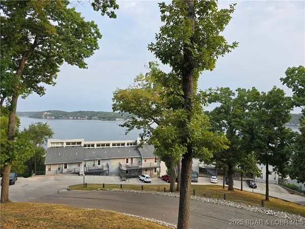 $160,000 | 251 Maple Road, Unit E1, Lake Ozark, MO 65049