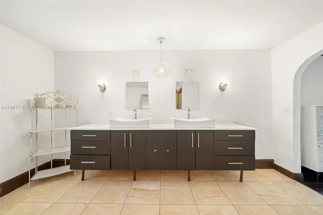 $2,150,000 | 9461 Southwest 128th Street, Miami, FL 33176