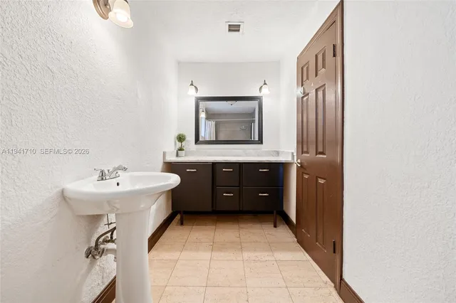 $2,150,000 | 9461 Southwest 128th Street, Miami, FL 33176