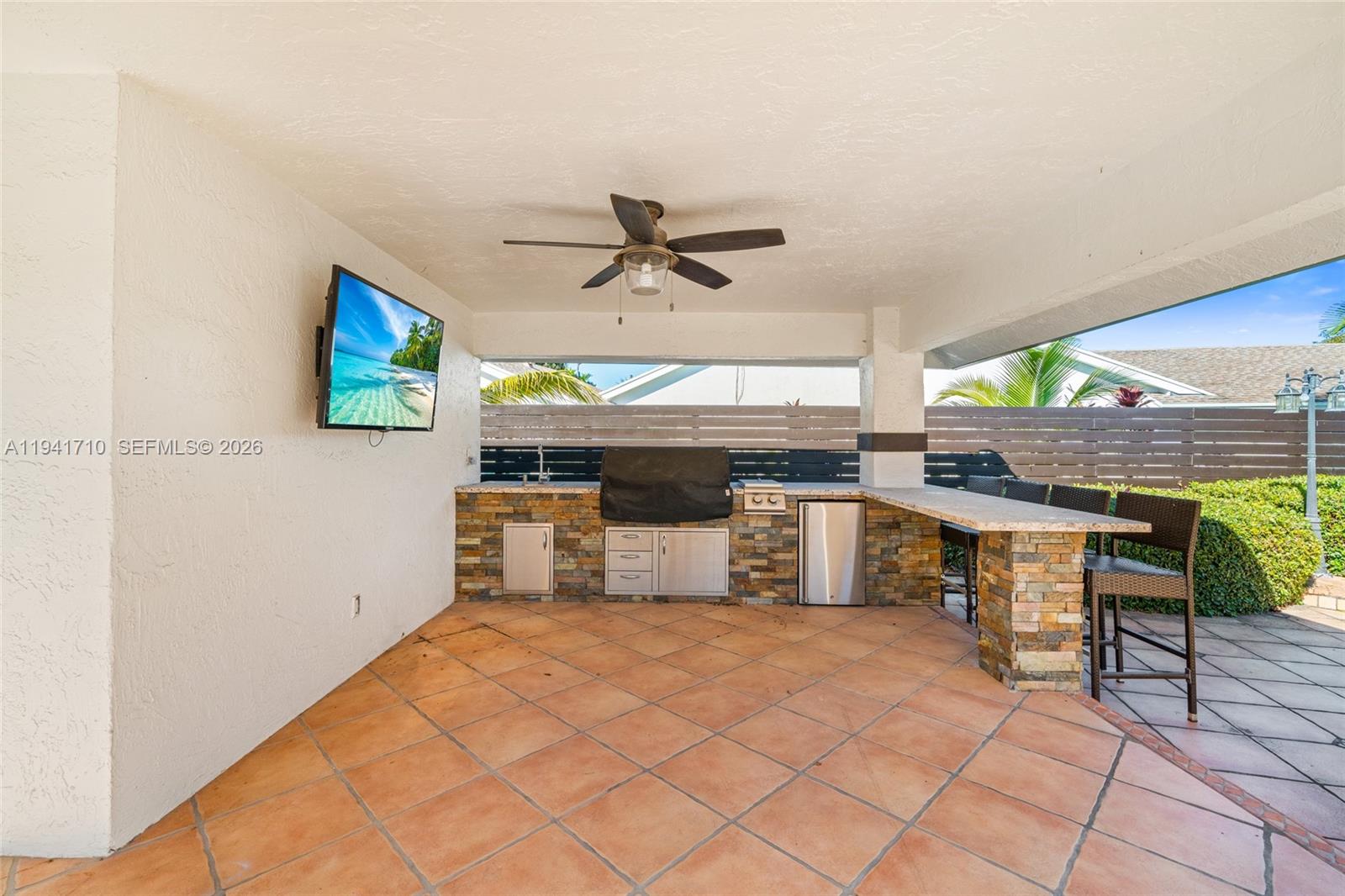 9461 Southwest 128th Street Miami, FL 33176 - Photo 20 of 24 a workspace with furniture