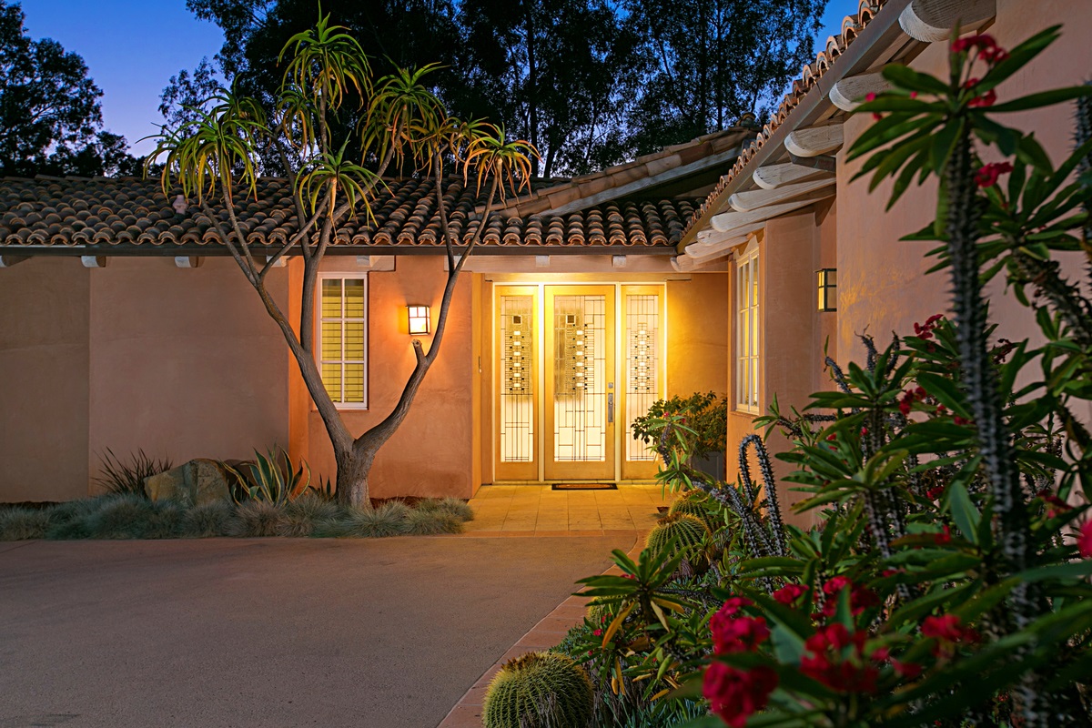6161 Paseo Valencia Rancho Santa Fe, CA 92067 - Photo 2 of 25