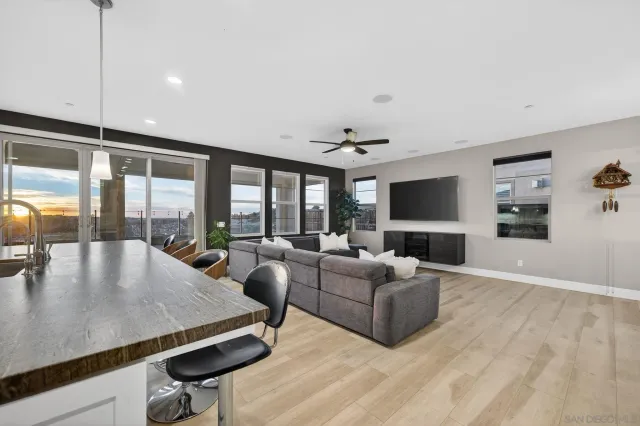 $1,365,000 | 894 Camino Cantera, Chula Vista, CA 91913