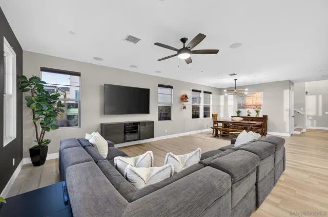 $1,365,000 | 894 Camino Cantera, Chula Vista, CA 91913