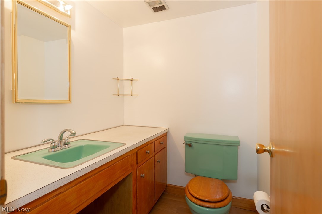 2532 Fenwick Road Cleveland, OH 44118 - Photo 26 of 35 Gallery Image 26