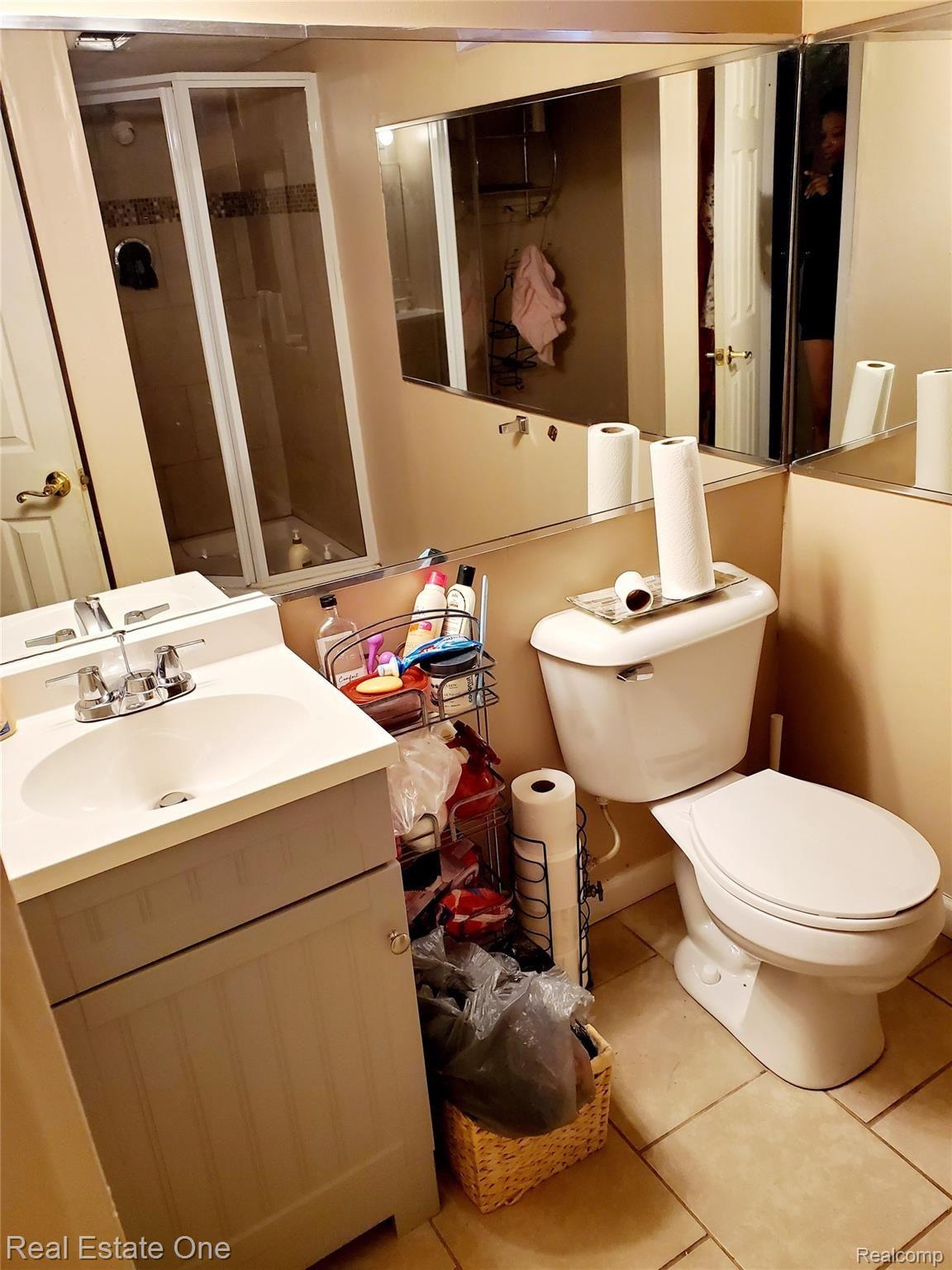 18550 Edinborough Road Detroit, MI 48219 - Photo 26 of 29 20201224_123617.jpg