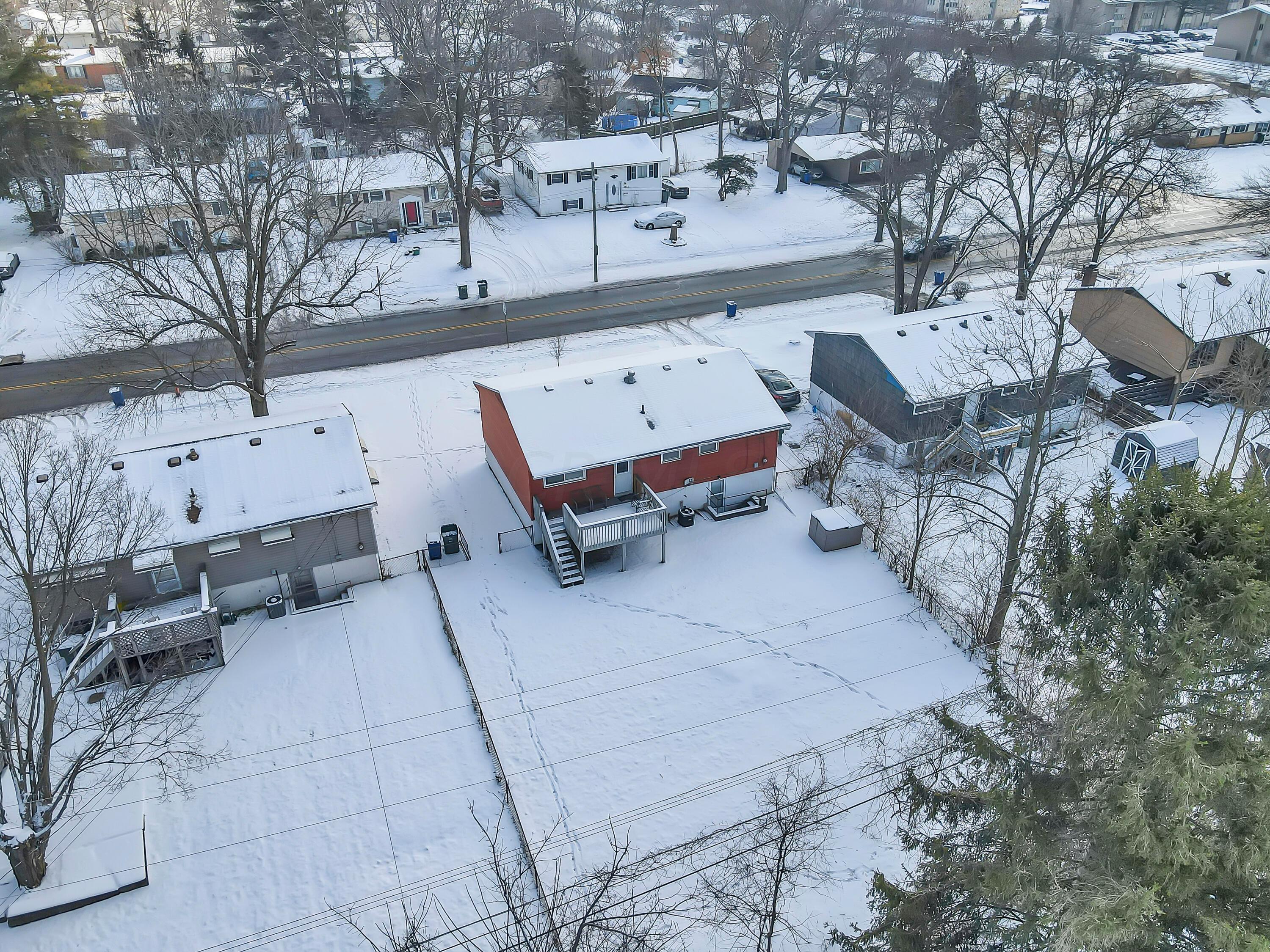 1921 Woodcrest Road Columbus, OH 43232 - Photo 44 of 46 DJI_0213