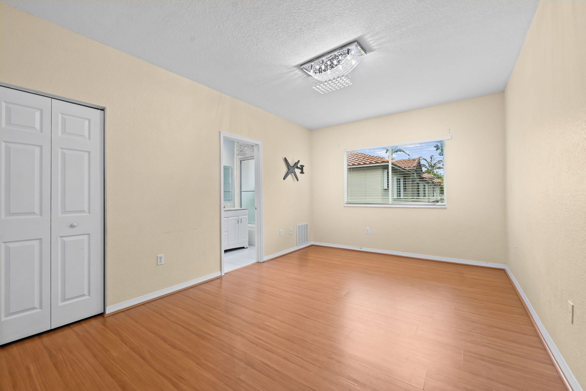 7920 Catalina Circle Tamarac, FL 33321 - Photo 10 of 20 14-web-or-mls-DSC_9902