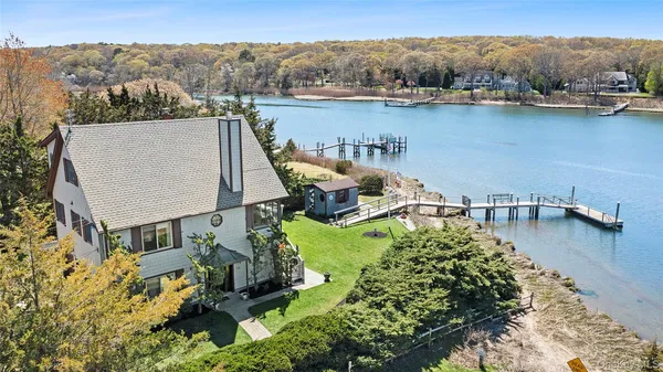 $3,295,000 | 100 Crescent, Sag Harbor, NY 11963