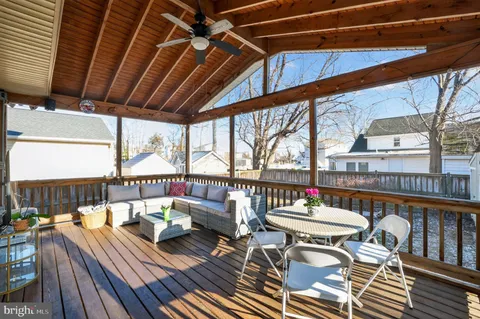 $499,000 | 921 Annapolis Avenue, Edgewater, MD 21037