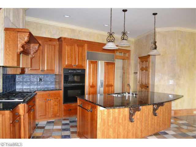 1551 Farmington Road Mocksville, NC 27028 - Photo 6 of 16 Kitchen.