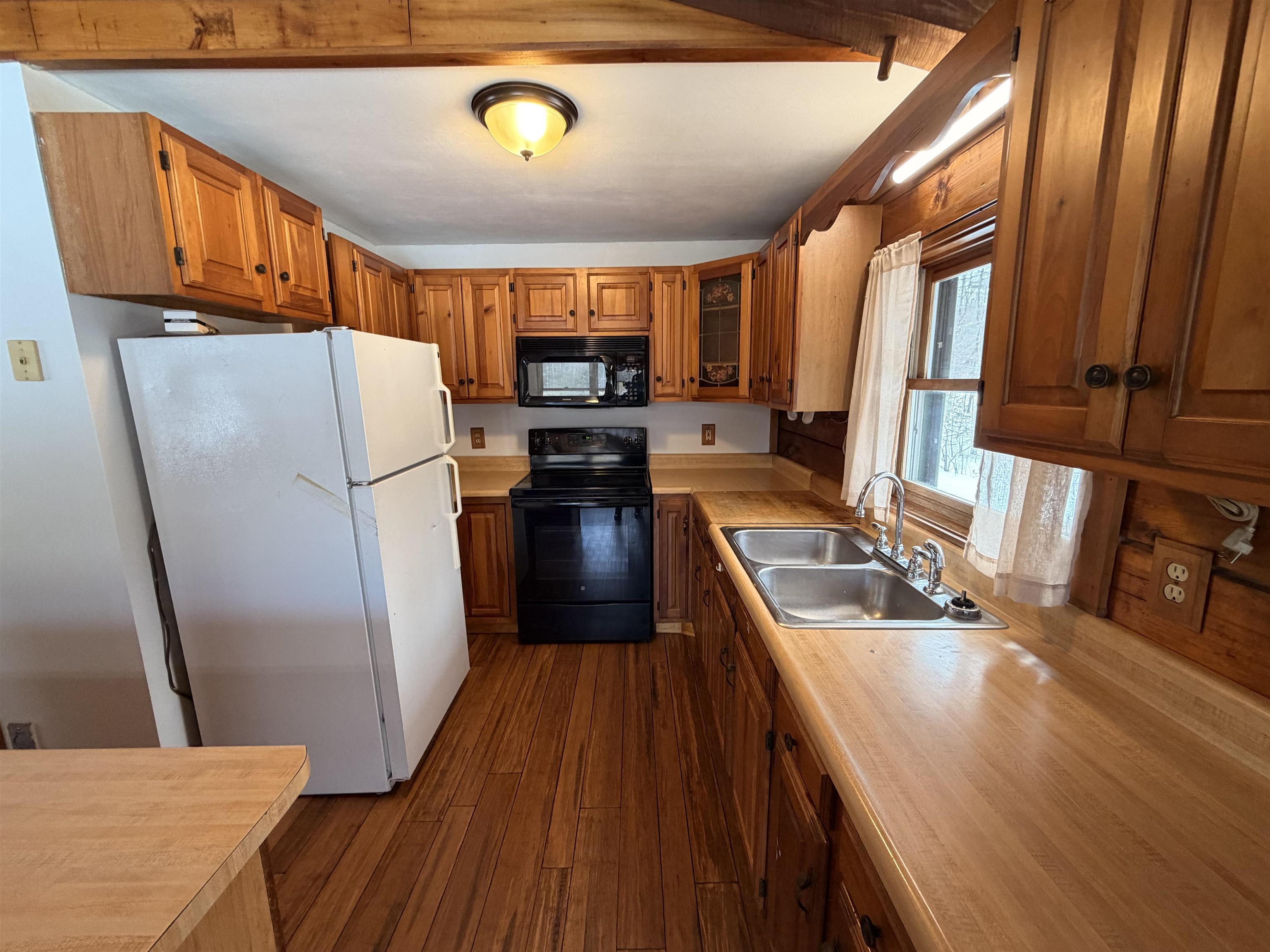 982 Ten Rod Road Farmington, NH 03835 - Photo 6 of 22 Gallery Image 6