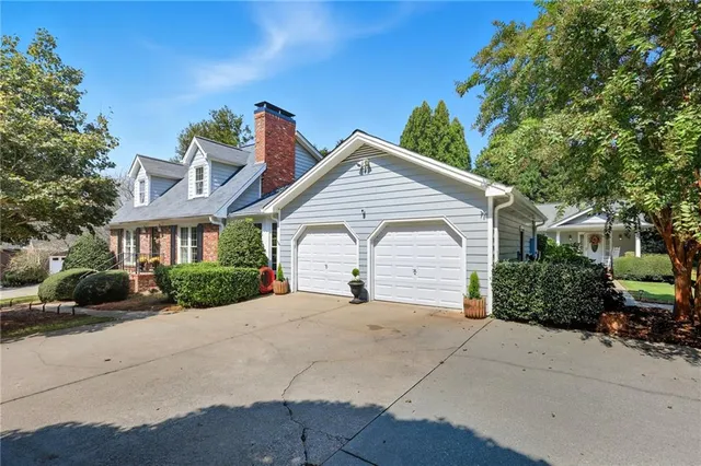 $679,000 | 153 Dunlap Landing Road, Gainesville, GA 30506