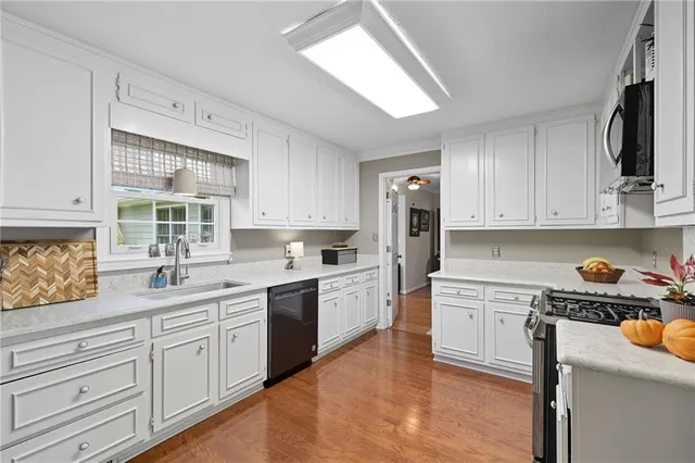 $679,000 | 153 Dunlap Landing Road, Gainesville, GA 30506