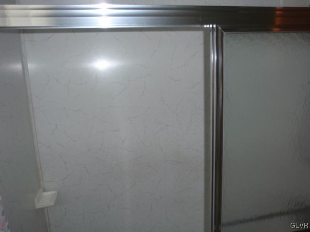 4492 Steuben Road Bethlehem, PA 18020 - Photo 32 of 41 Shower with glass doors in the main bath - Note ho